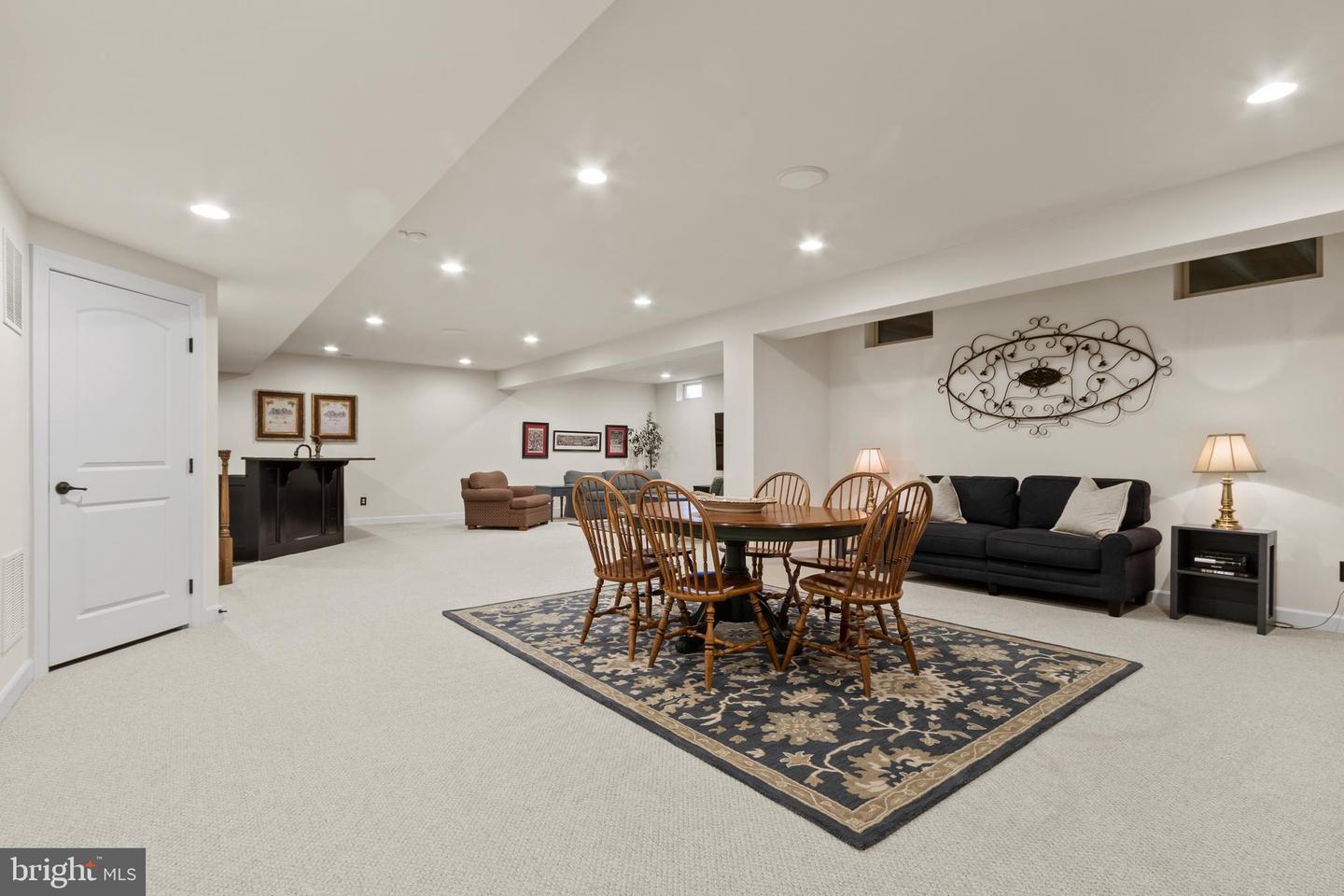 1384 Crest Ct The Patterson Group Alexandria Real Estate Team