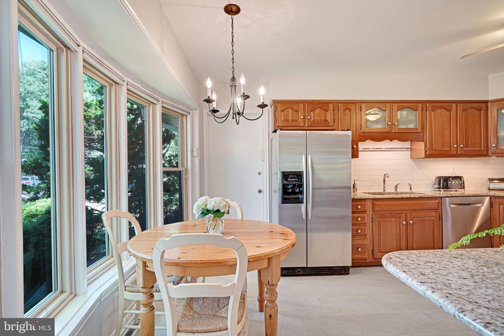 7401 Gatewood Ct
