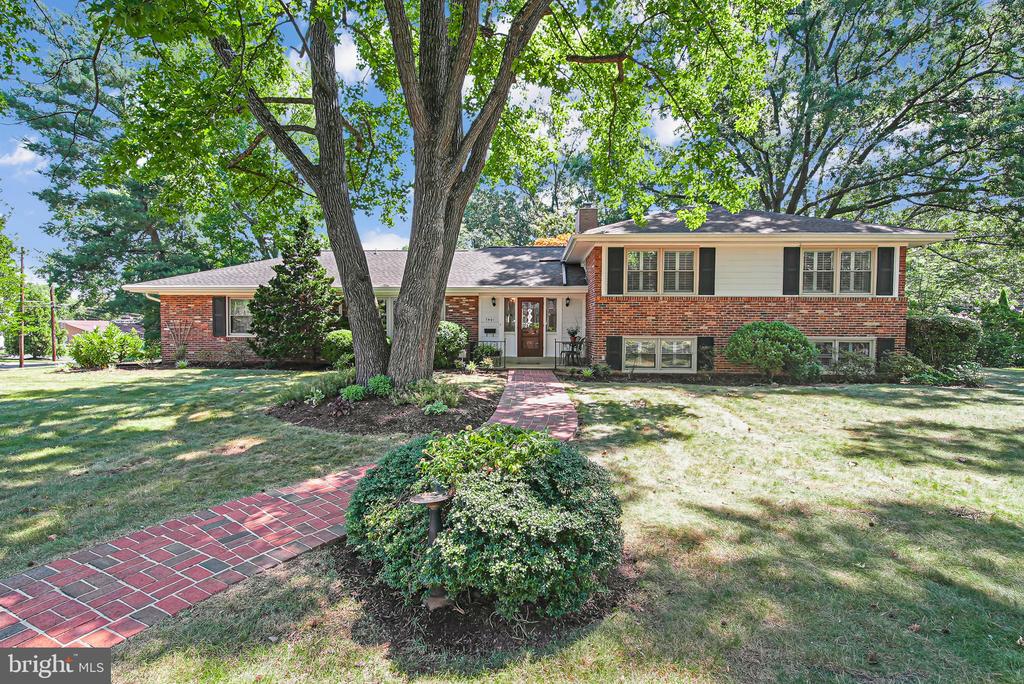 7401 Gatewood Ct