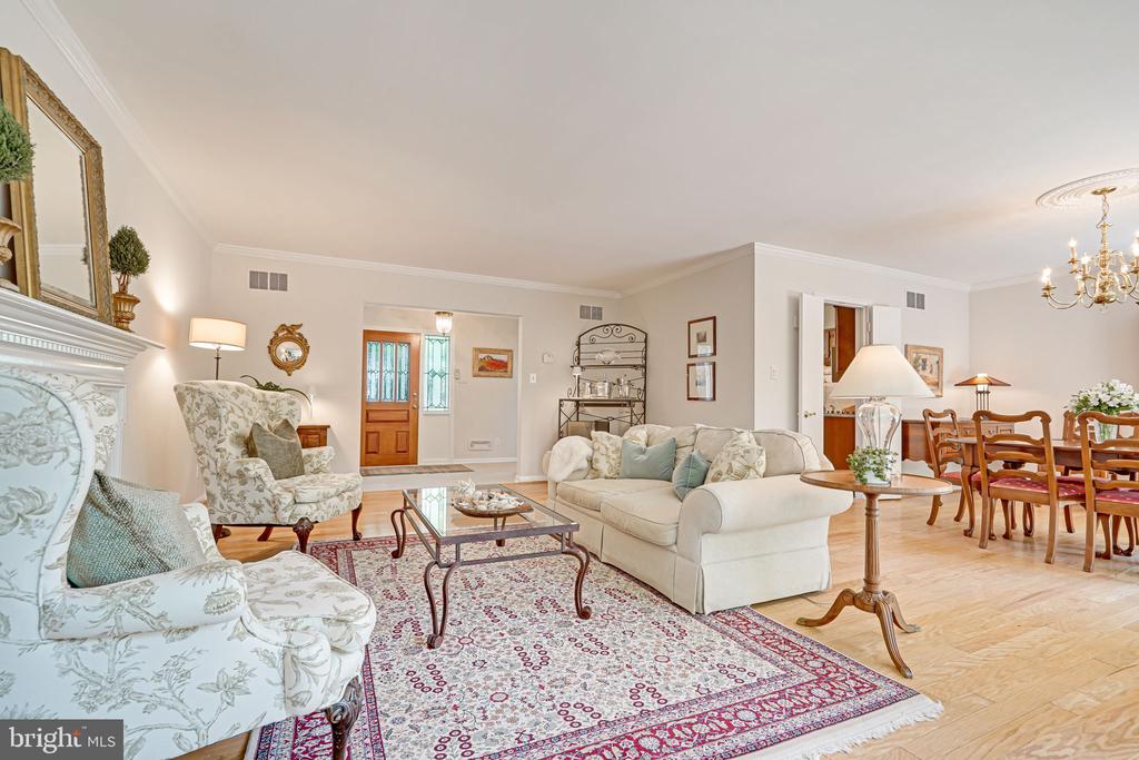 7401 Gatewood Ct