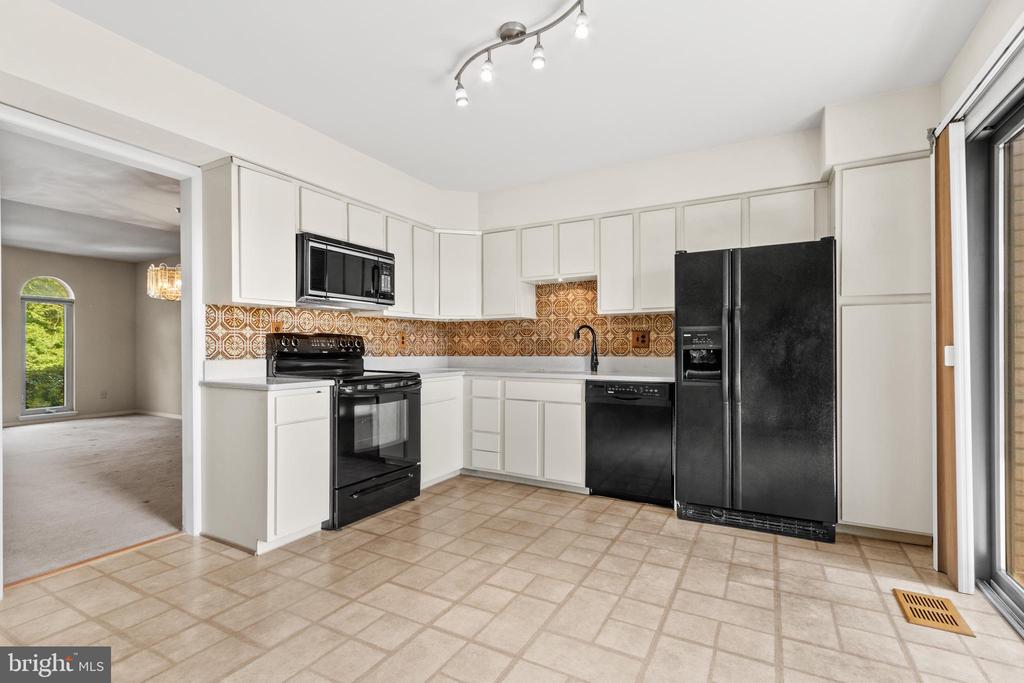 4631 Mayhunt Ct