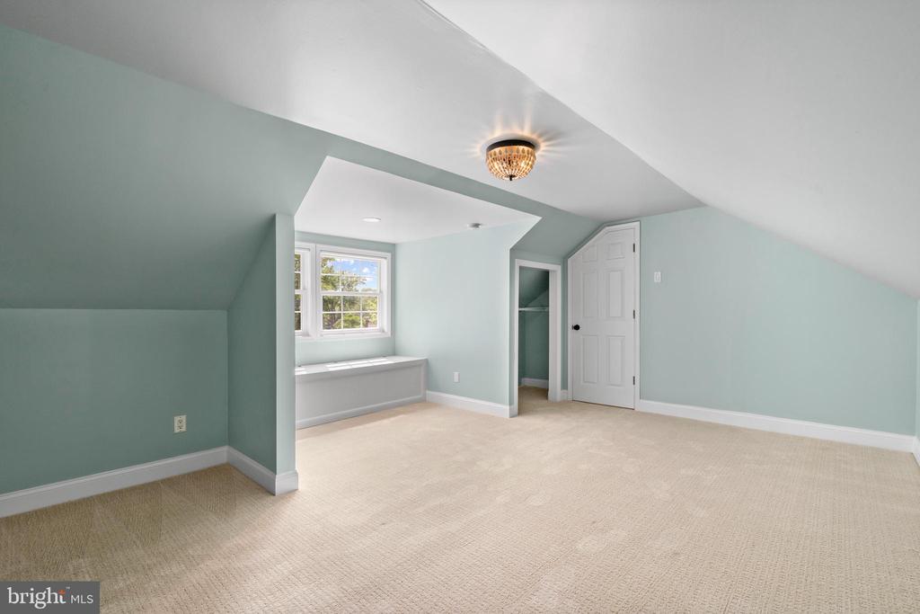 1001 Croton Dr