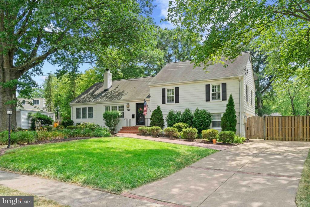 1001 Croton Dr