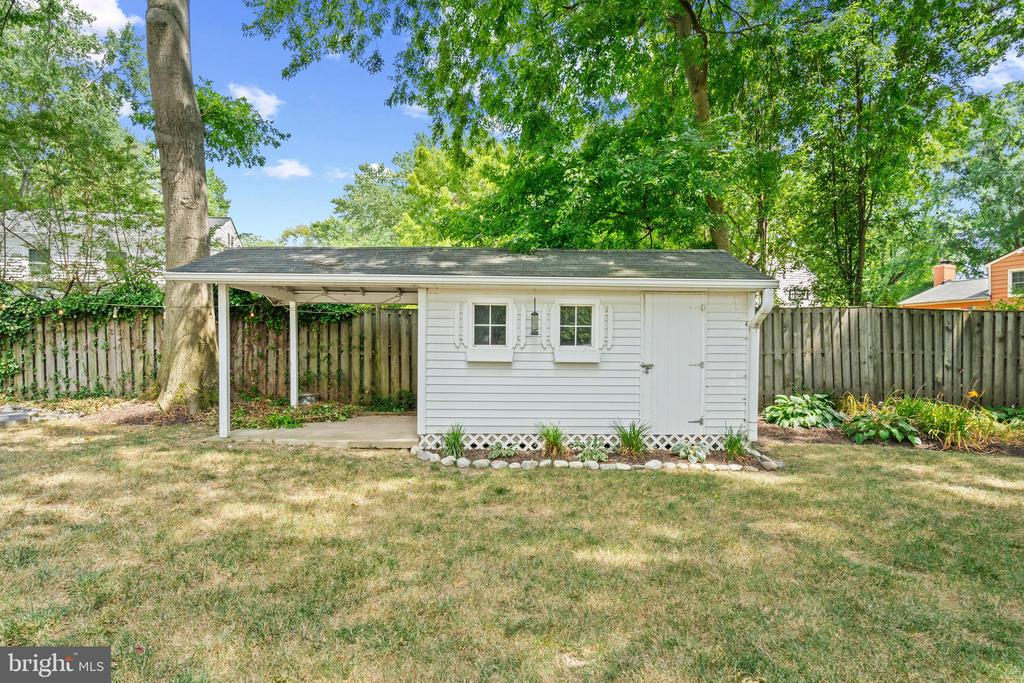 1001 Croton Dr