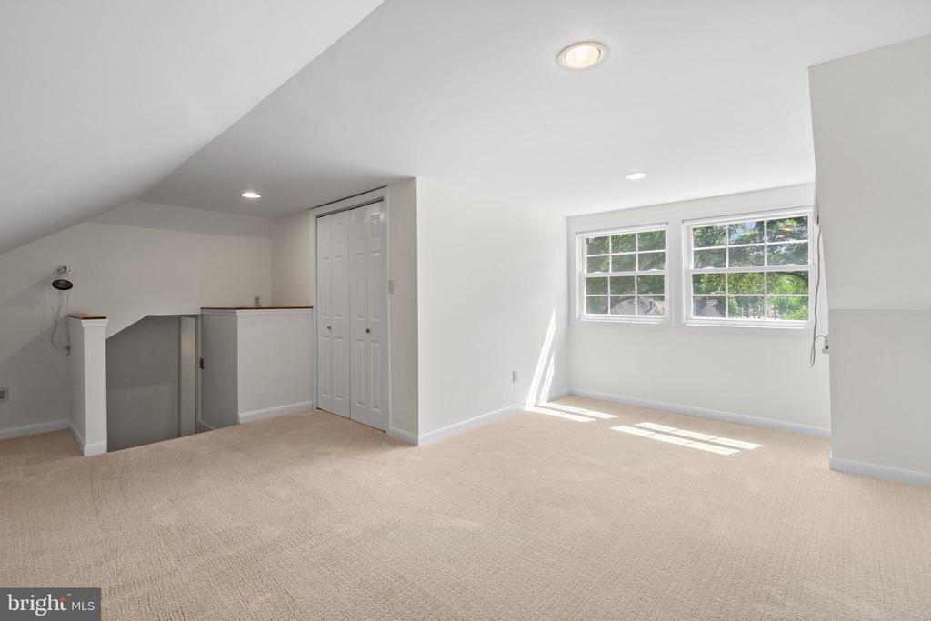 1001 Croton Dr