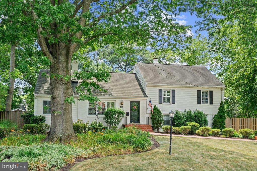 1001 Croton Dr