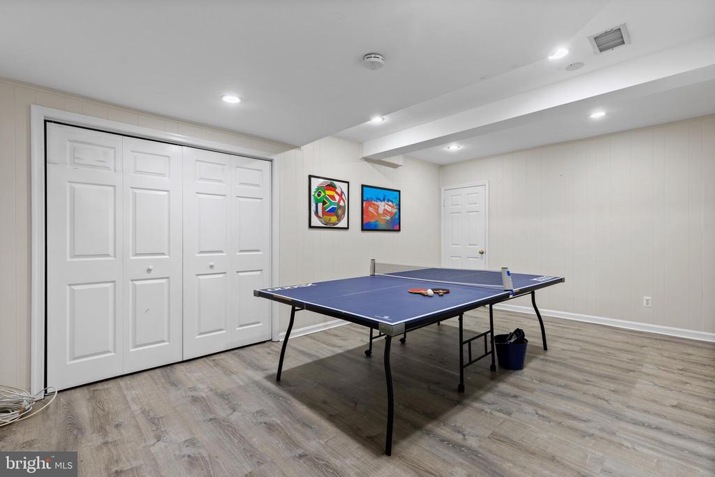 902 Danton Ln