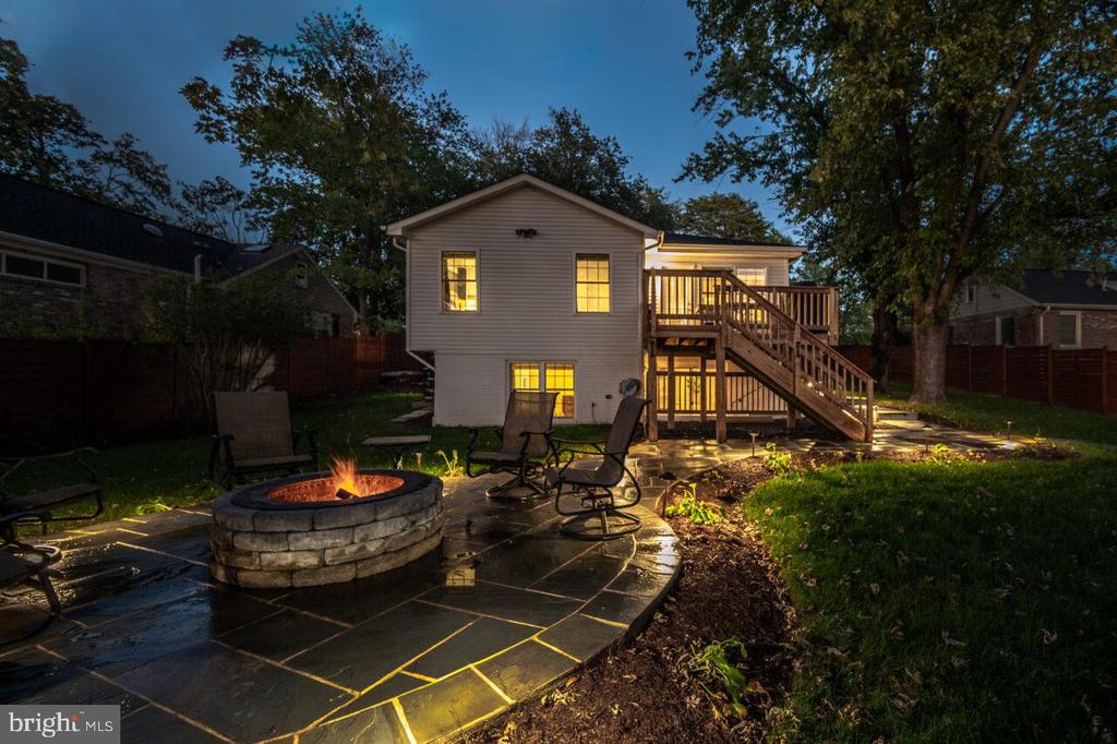 8002 Hamilton Ln