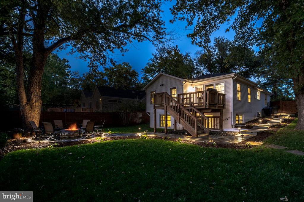 8002 Hamilton Ln