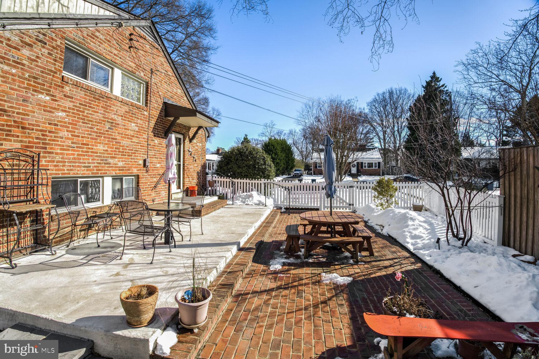 1608 Trenton Dr