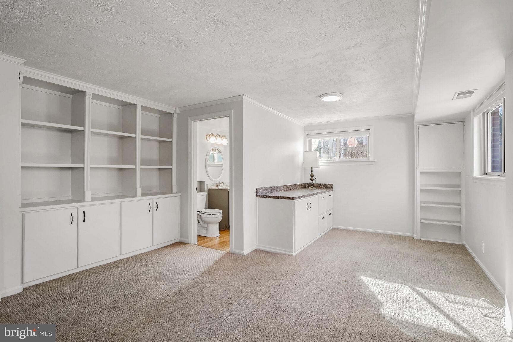 1608 Trenton Dr