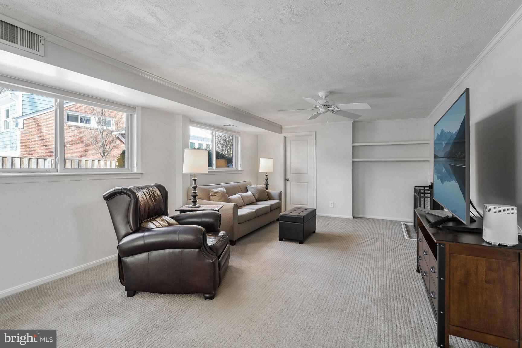 1608 Trenton Dr