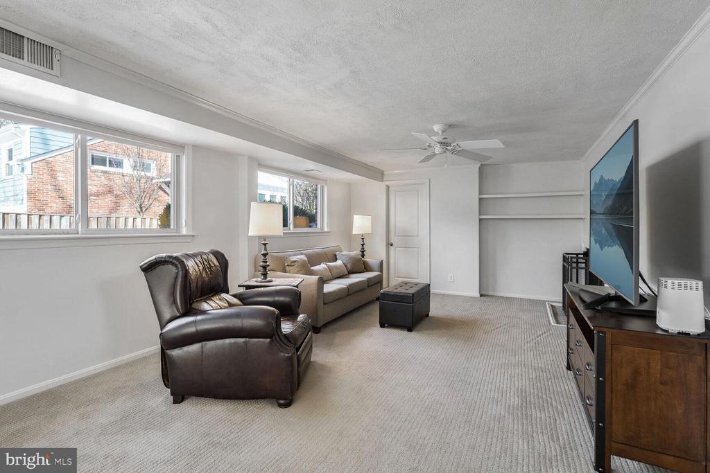1608 Trenton Dr