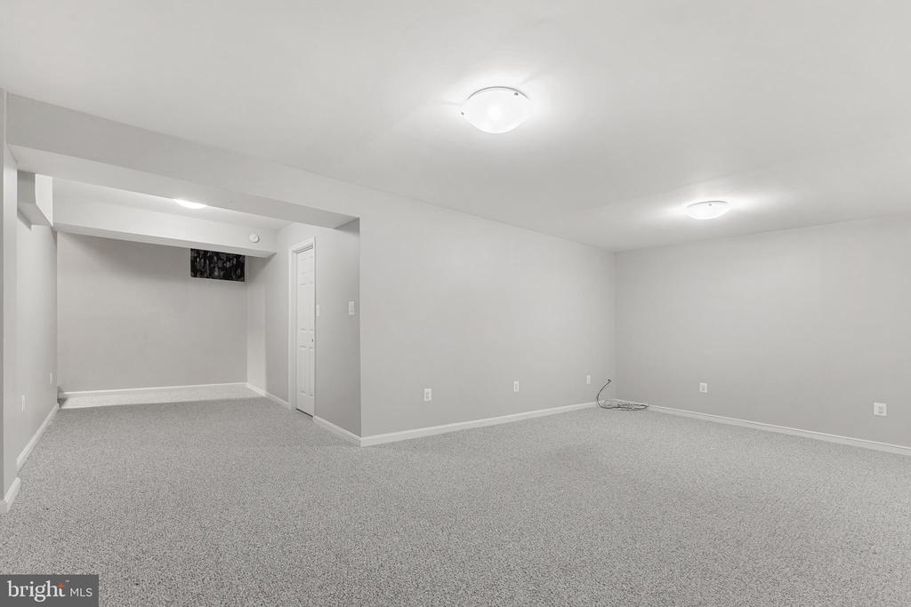 8023 Lynnfield Dr