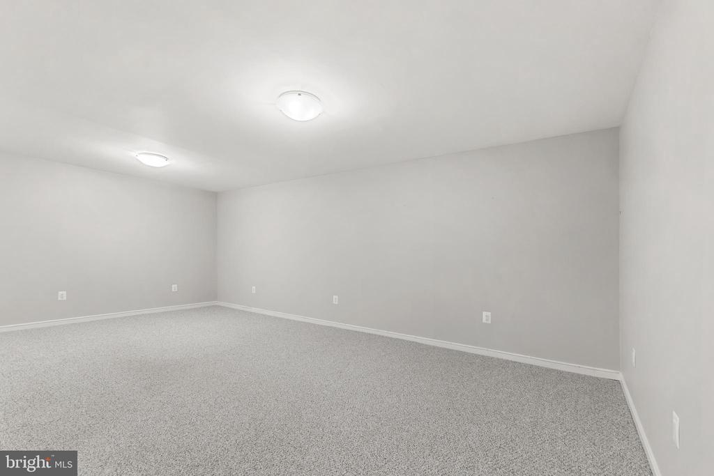 8023 Lynnfield Dr