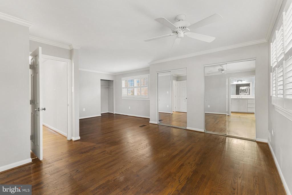 8023 Lynnfield Dr