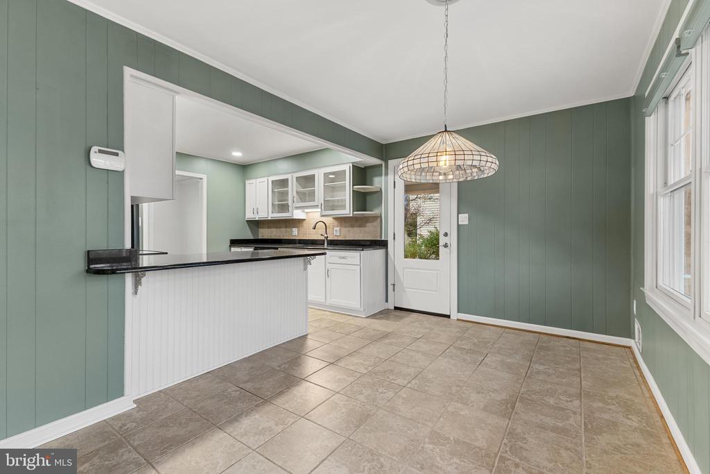 8023 Lynnfield Dr