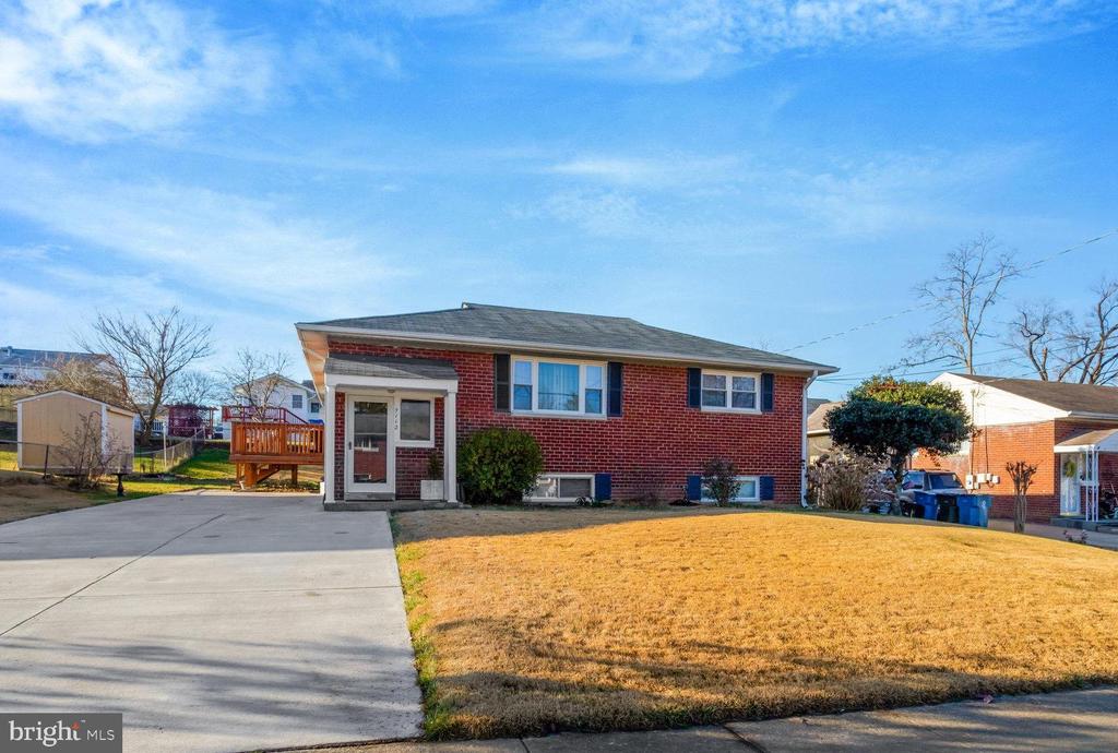 7112 Kerr Dr