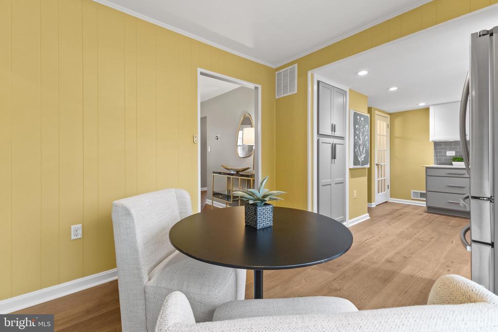 8031 Lynnfield Dr