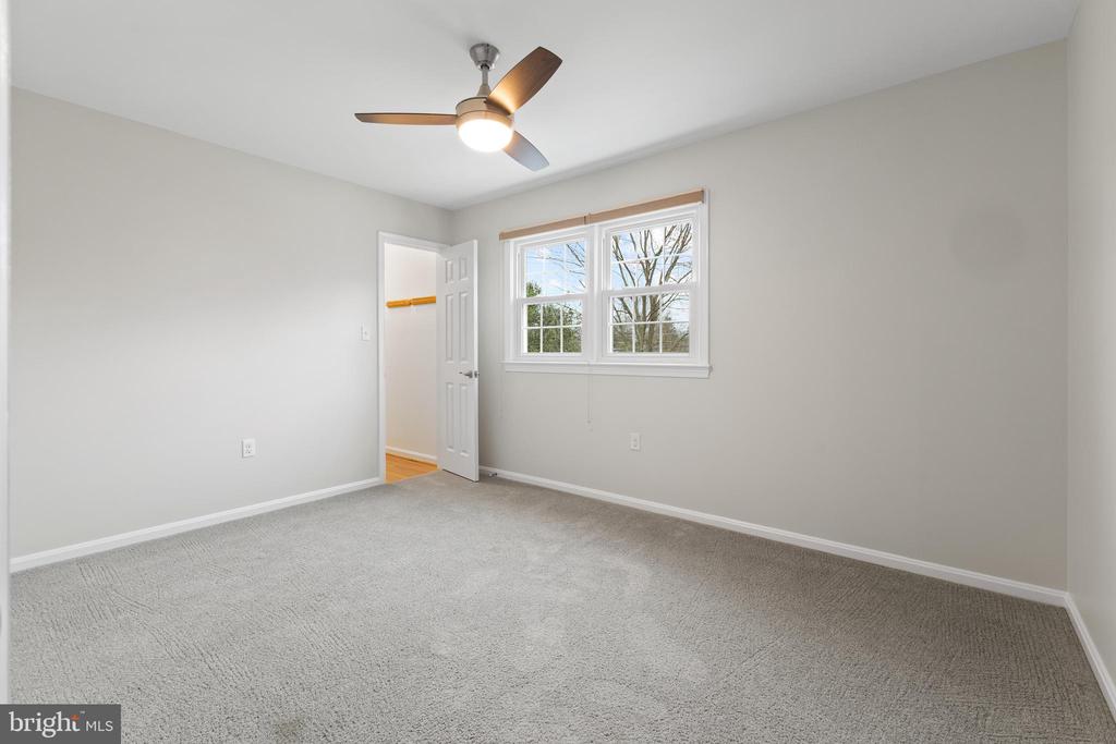 8031 Lynnfield Dr