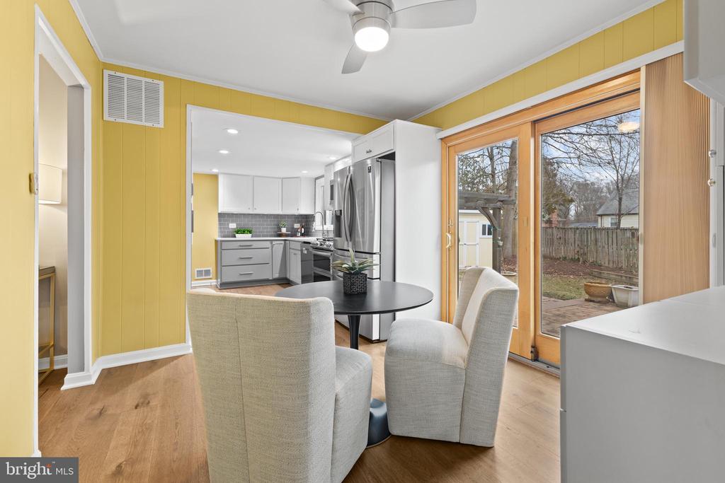 8031 Lynnfield Dr