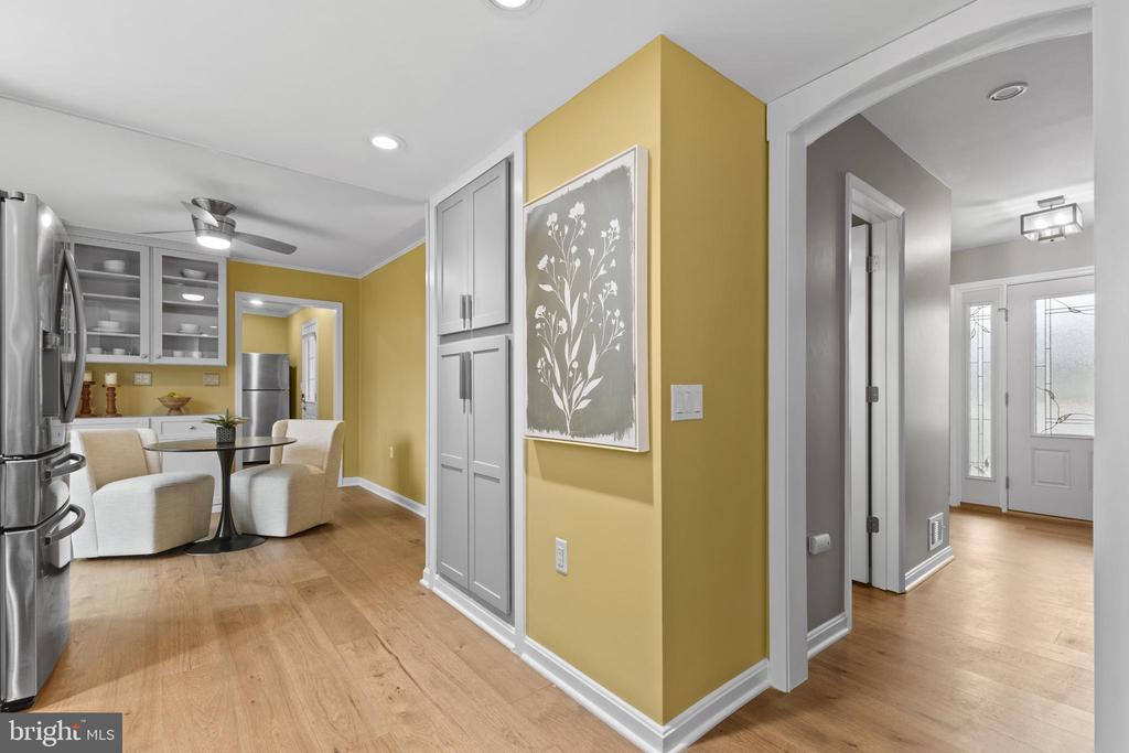 8031 Lynnfield Dr