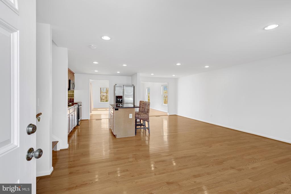 7606 Fallswood Way