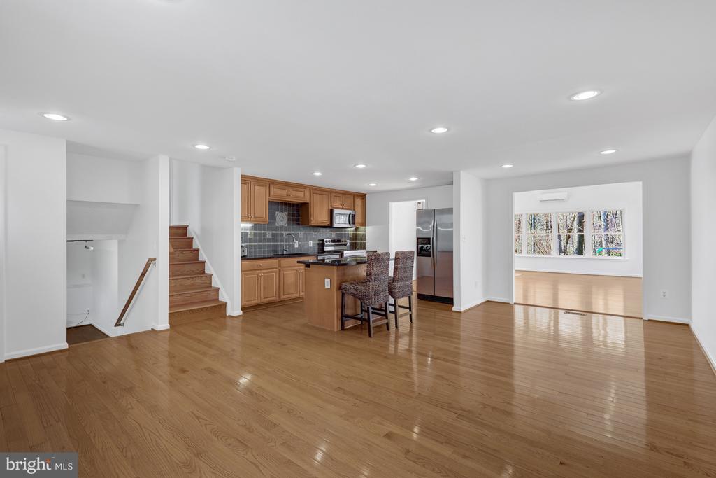7606 Fallswood Way