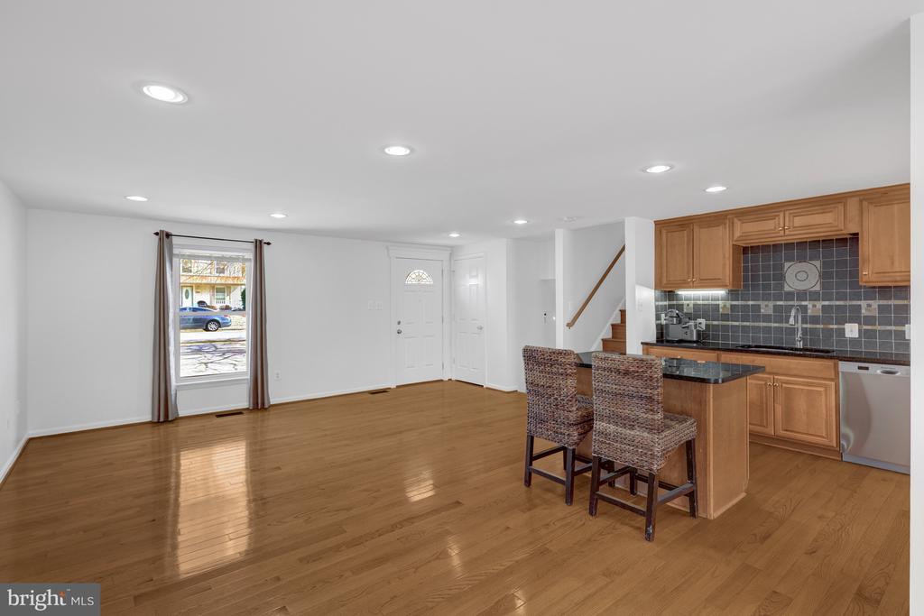 7606 Fallswood Way