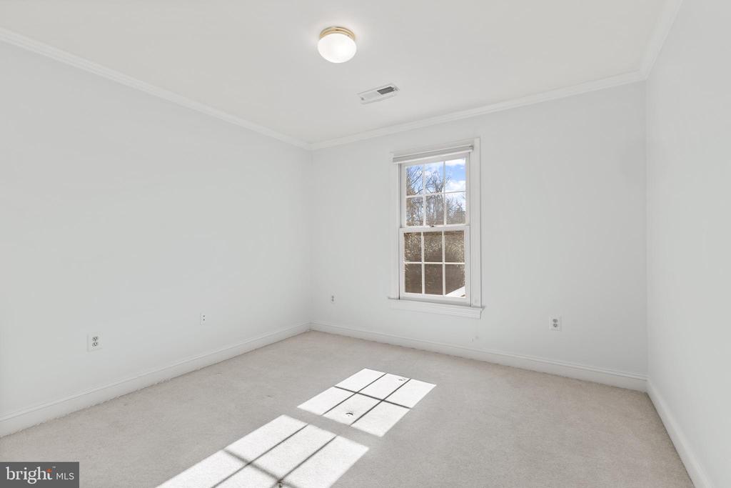 1611 Noral Pl