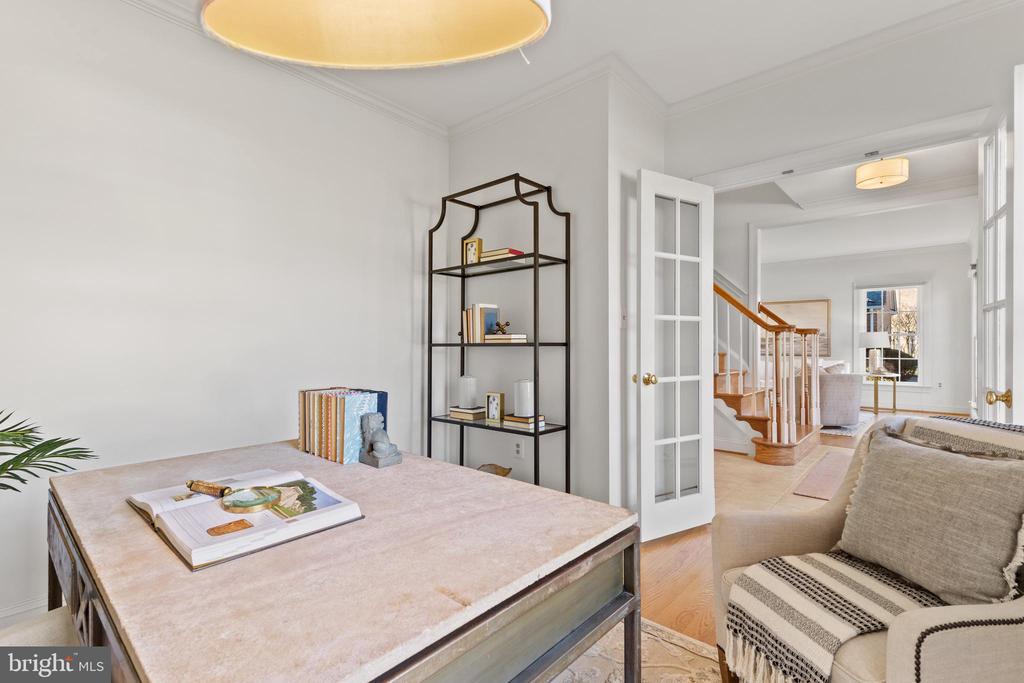 1611 Noral Pl