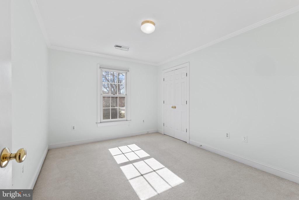 1611 Noral Pl