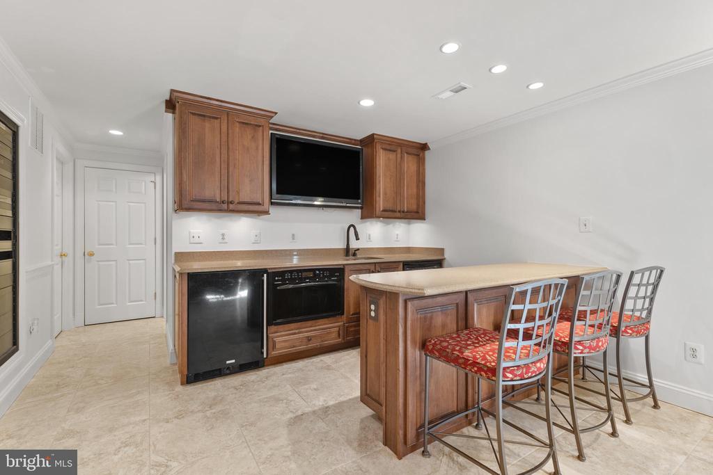 1611 Noral Pl