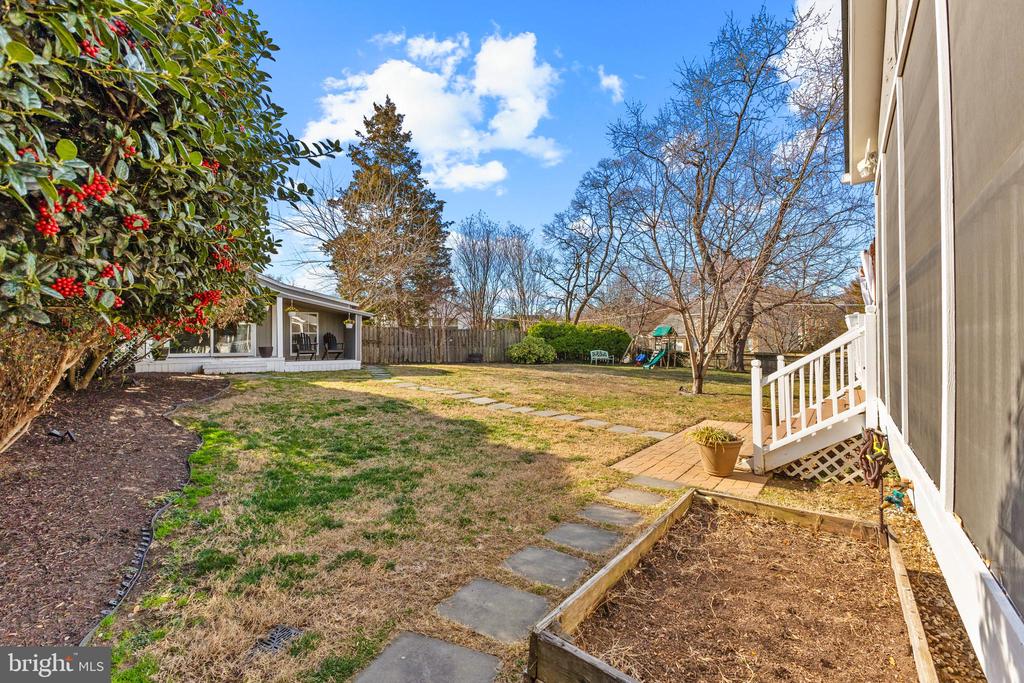 2429 Phillips Dr