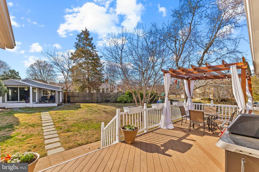 2429 Phillips Dr