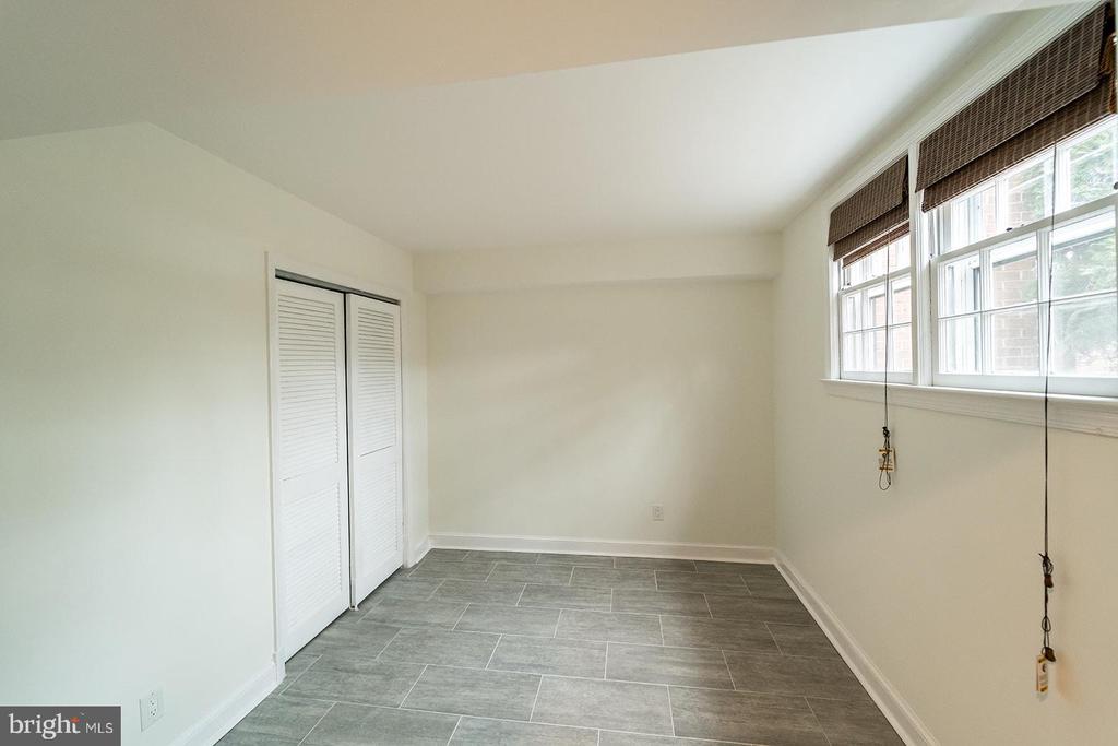 1734 Olde Towne Rd
