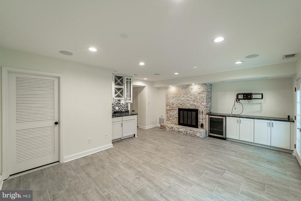 1734 Olde Towne Rd