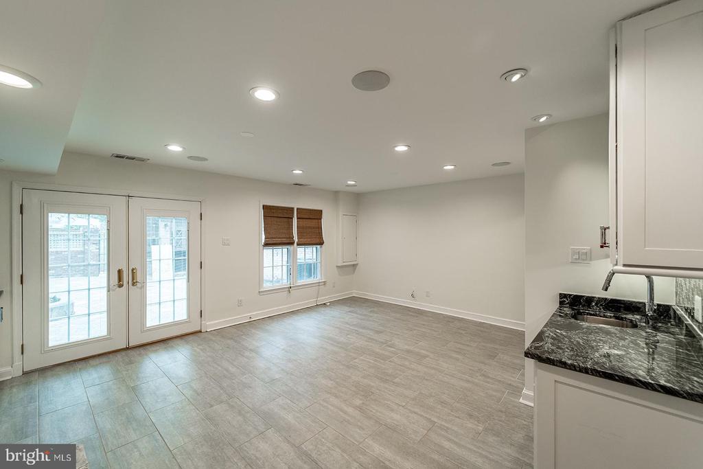 1734 Olde Towne Rd