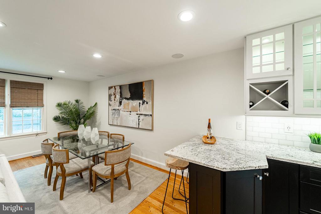 1734 Olde Towne Rd