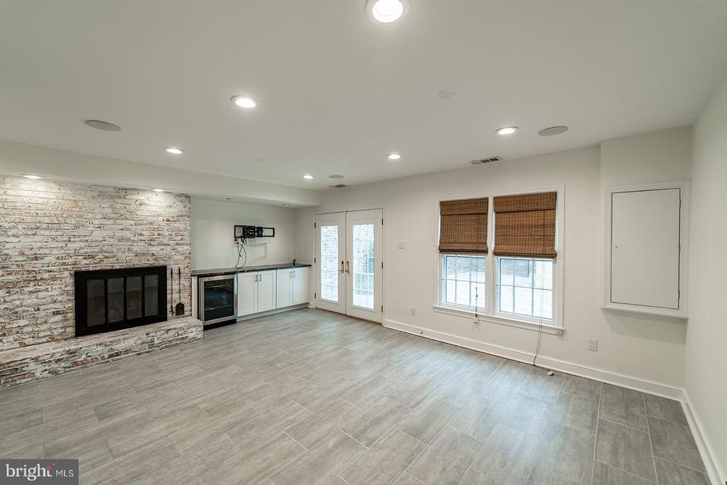 1734 Olde Towne Rd