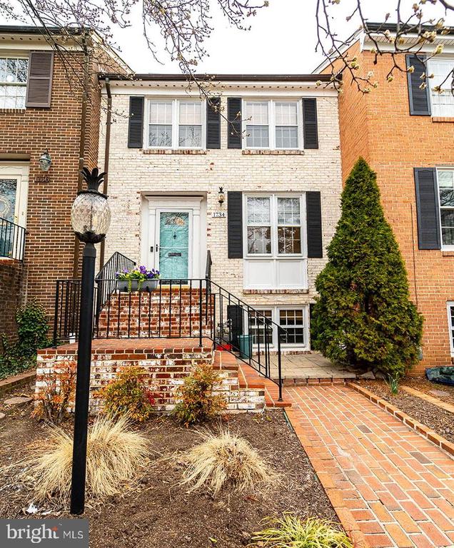 1734 Olde Towne Rd