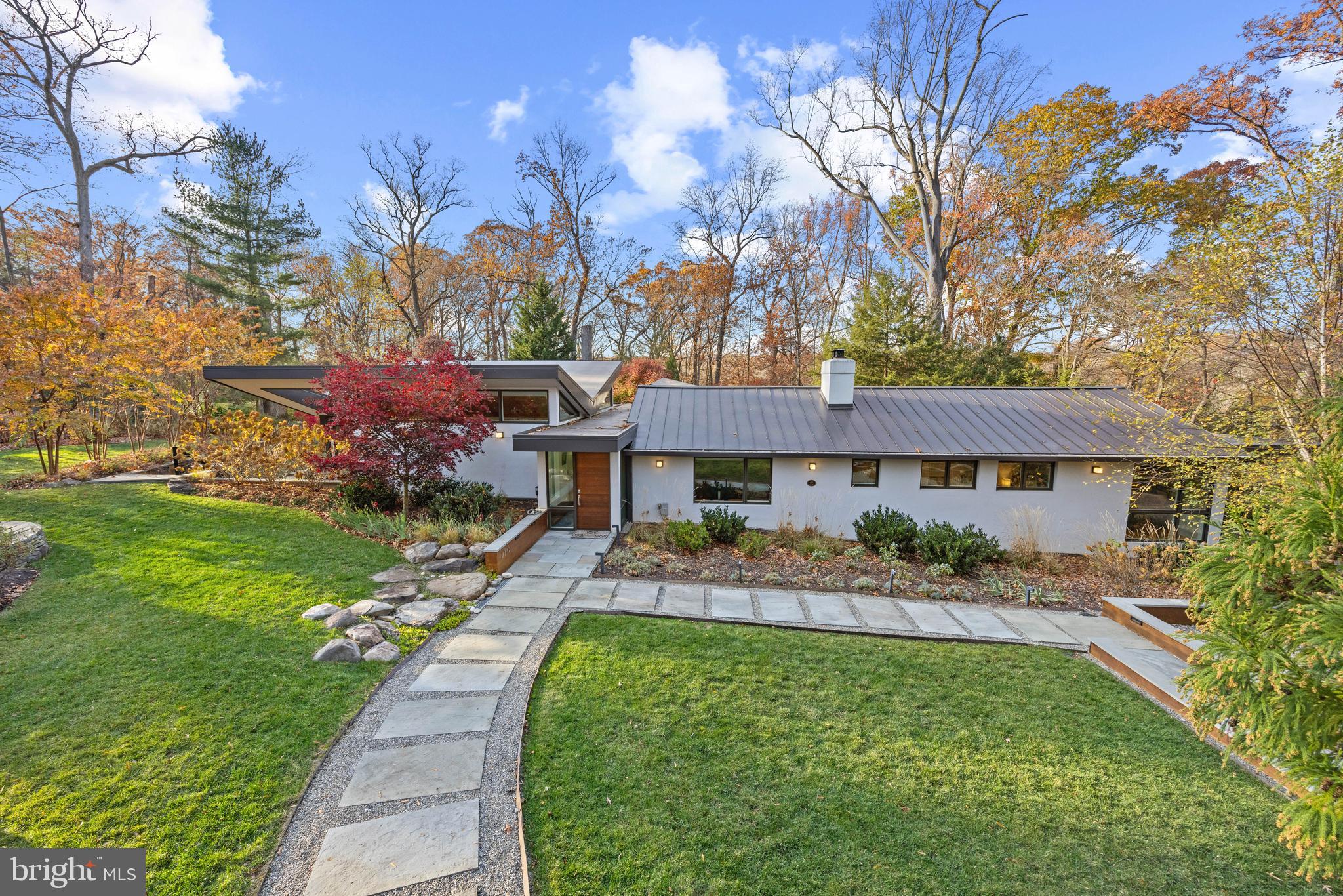 7713 Tauxemont Rd