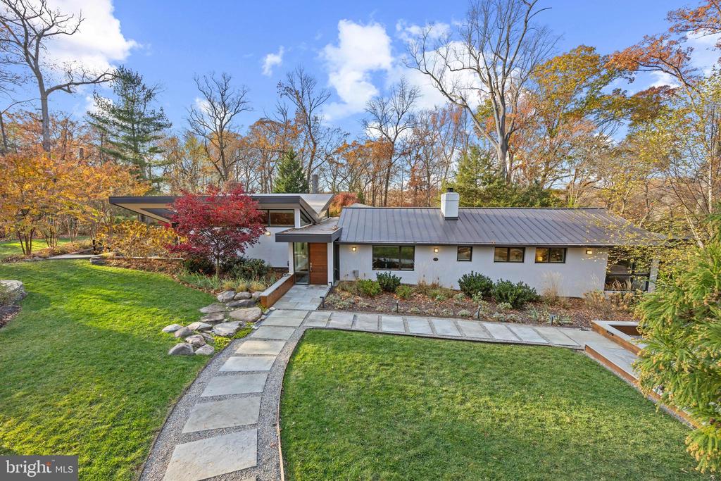 7713 Tauxemont Rd