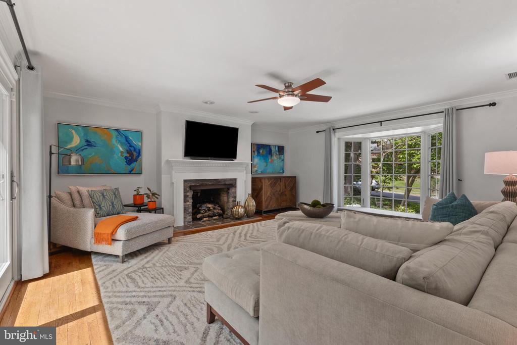 1605 Mason Hill Dr