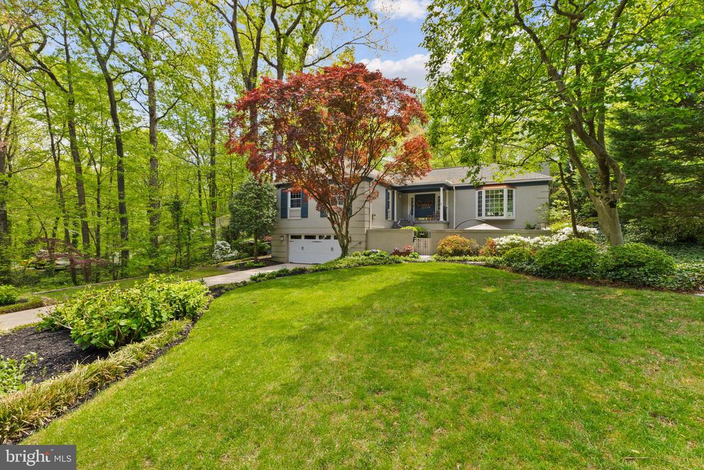 1605 Mason Hill Dr