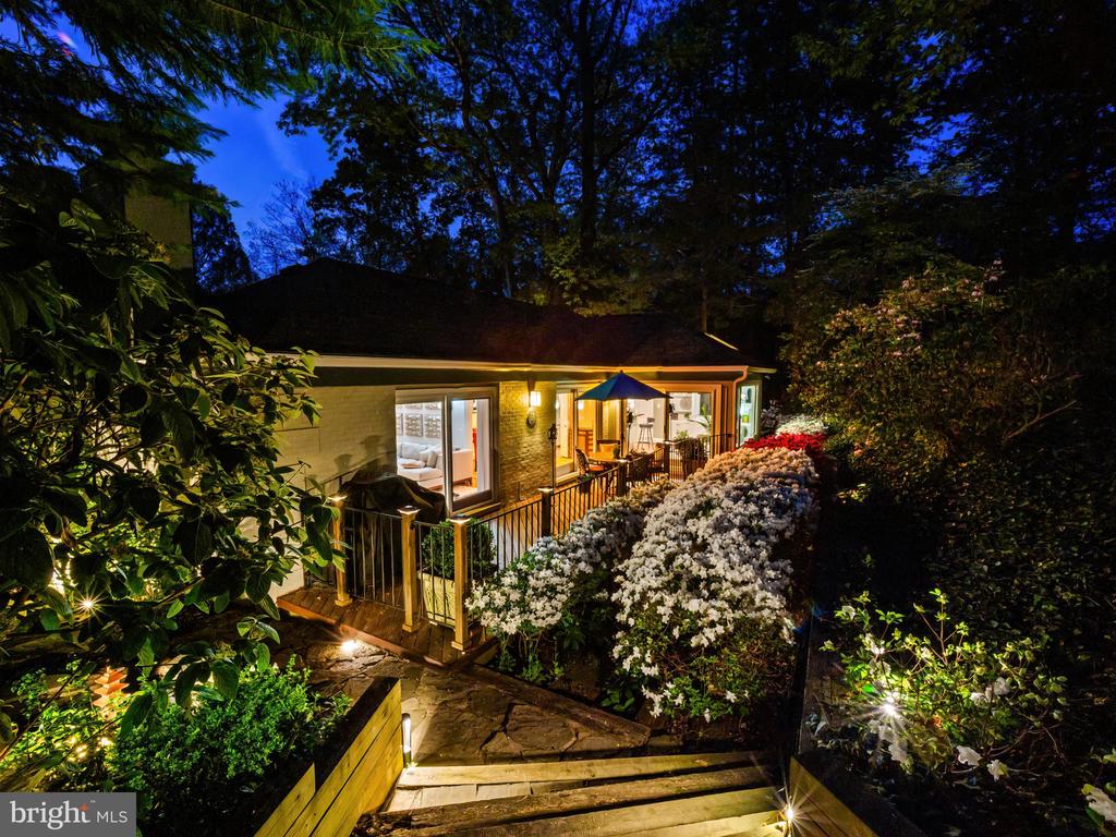 1605 Mason Hill Dr