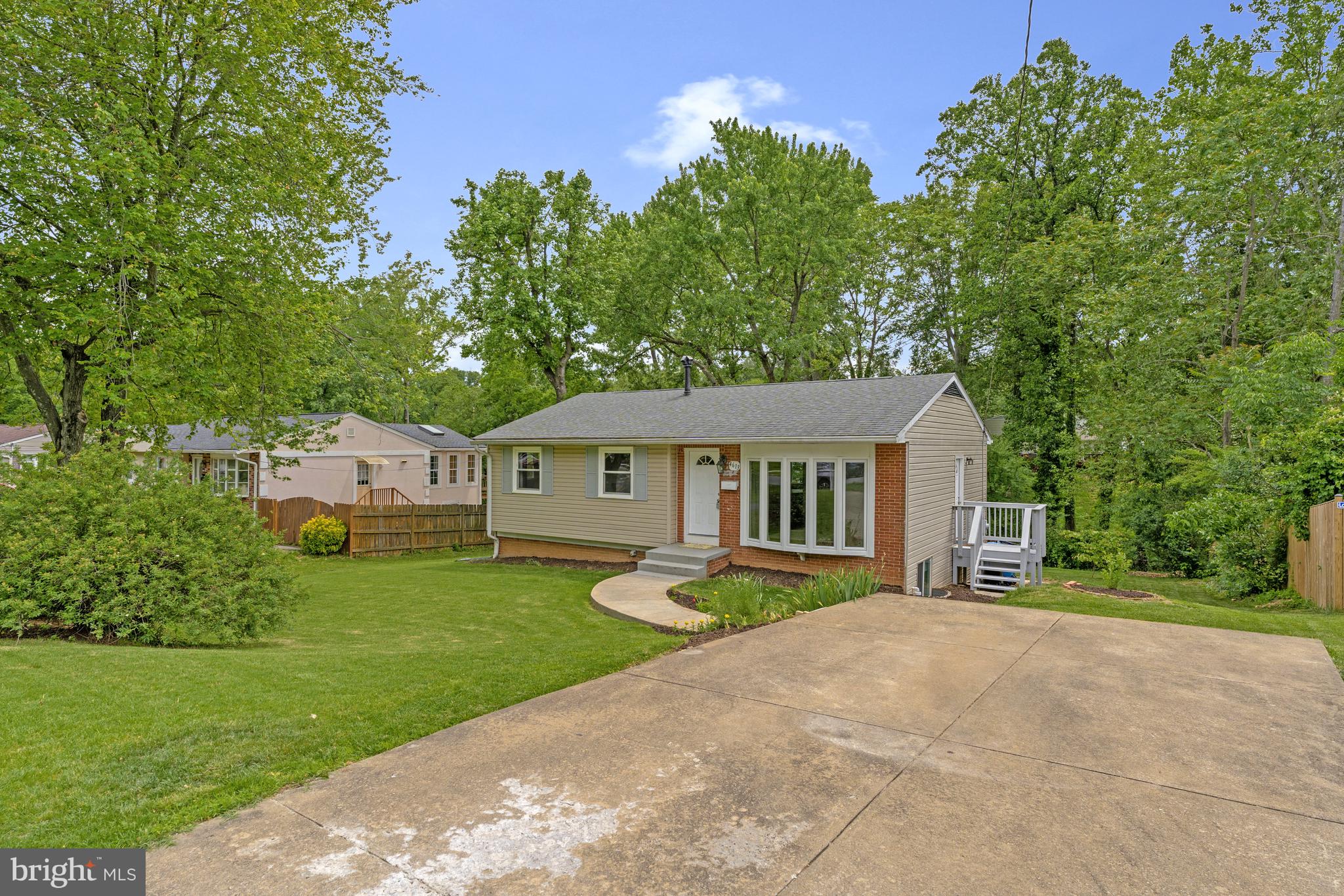 4613 Tipton Ln