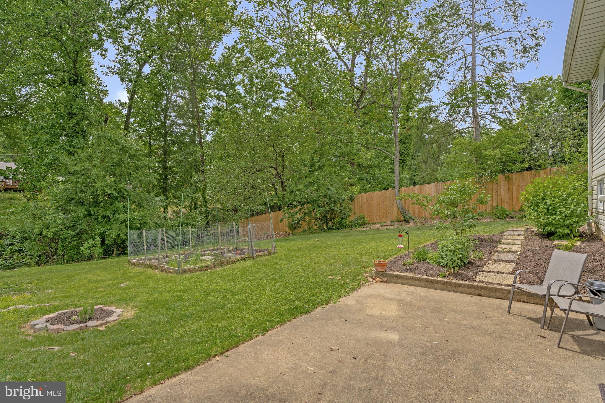4613 Tipton Ln