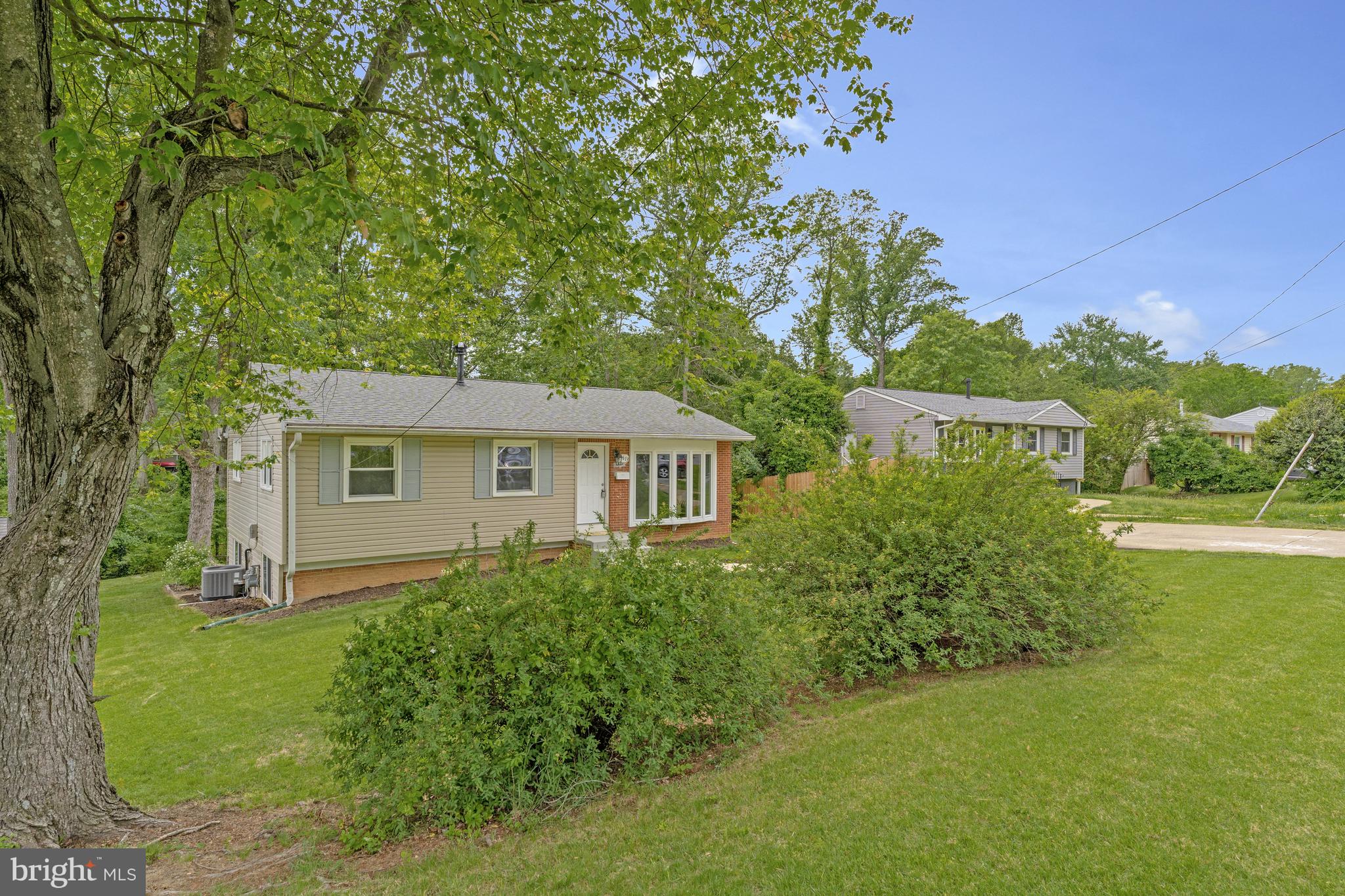4613 Tipton Ln