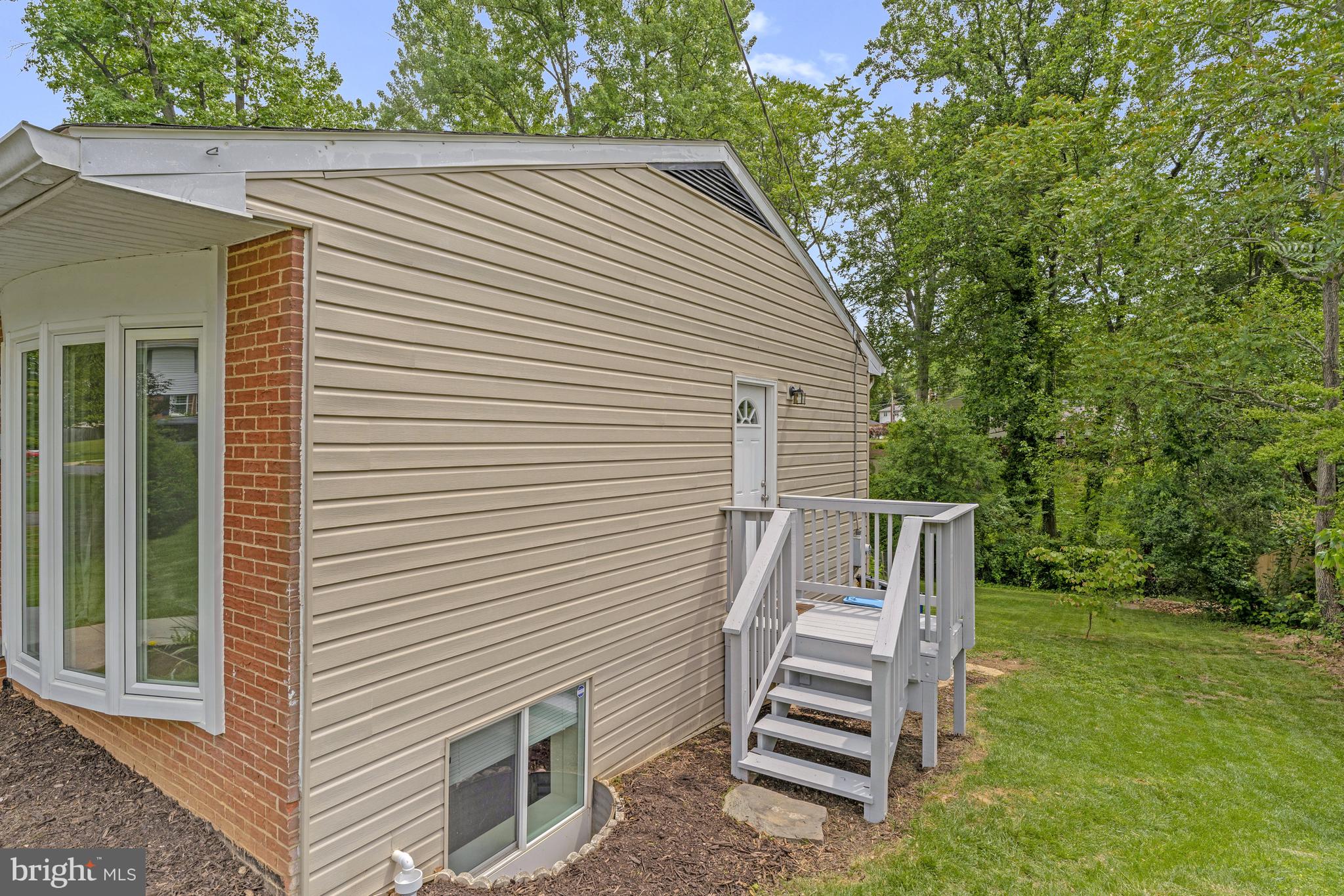 4613 Tipton Ln